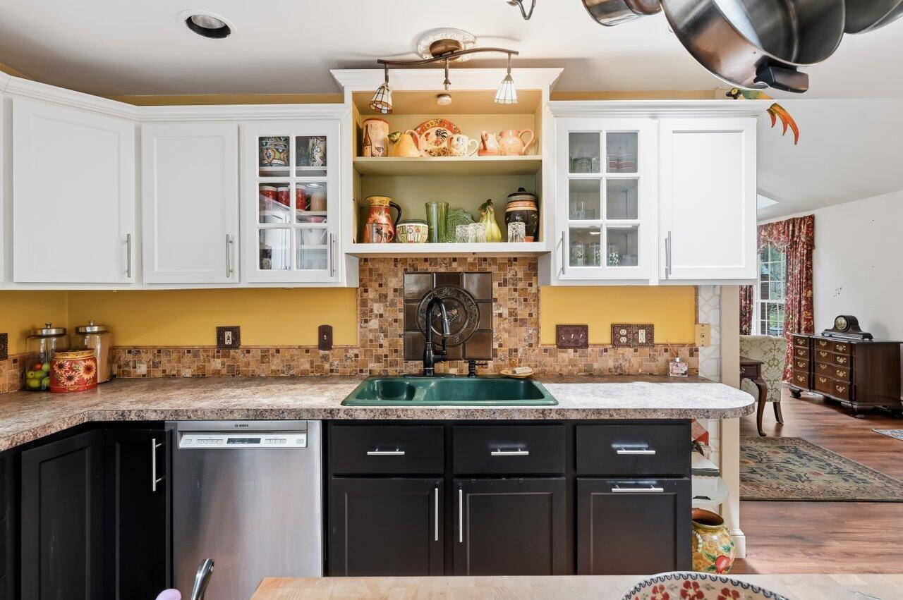 86 Josiah Norton Road York, ME 03902 - Photo 4 of 27 3