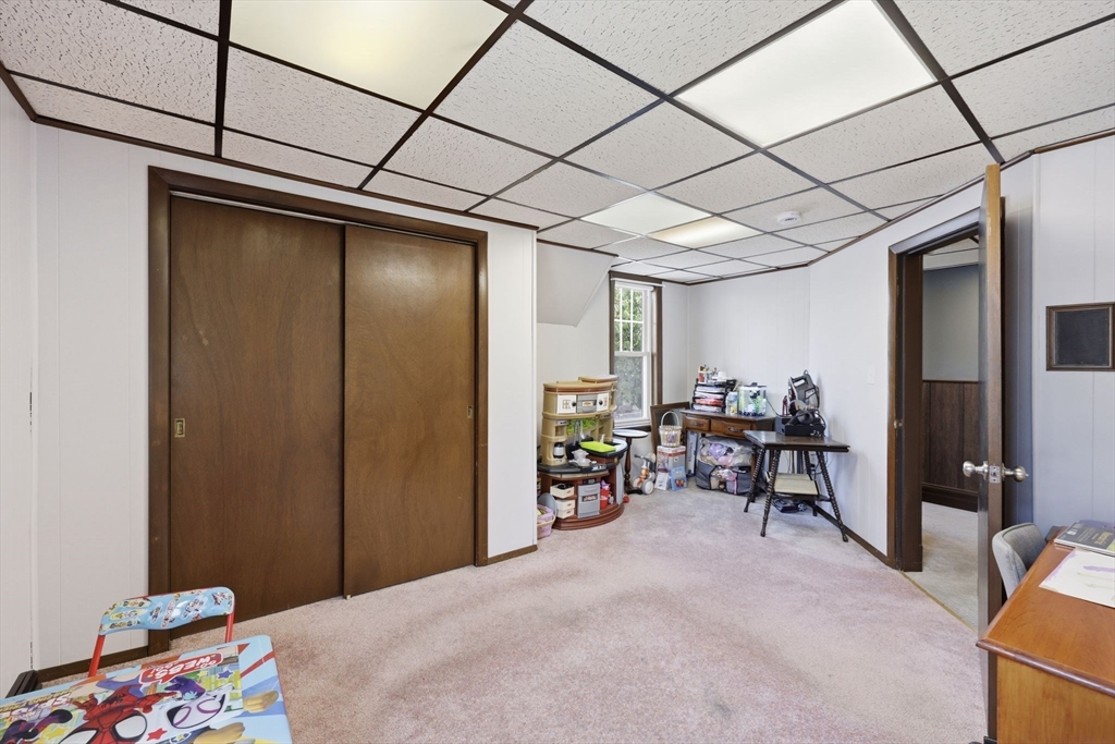 585 Armory Street Springfield, MA 01104 - Photo 28 of 40
