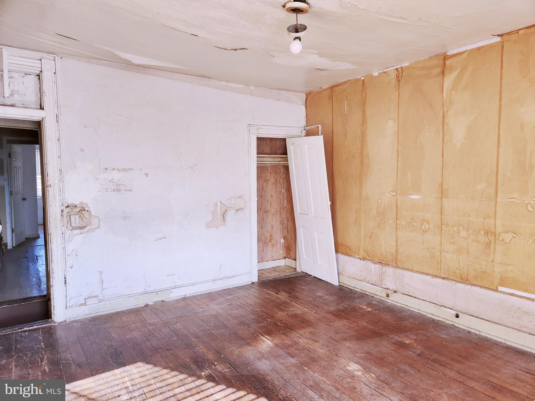 1623 Rutland Avenue Baltimore, MD 21213 - Photo 11 of 19 1st Bedroom