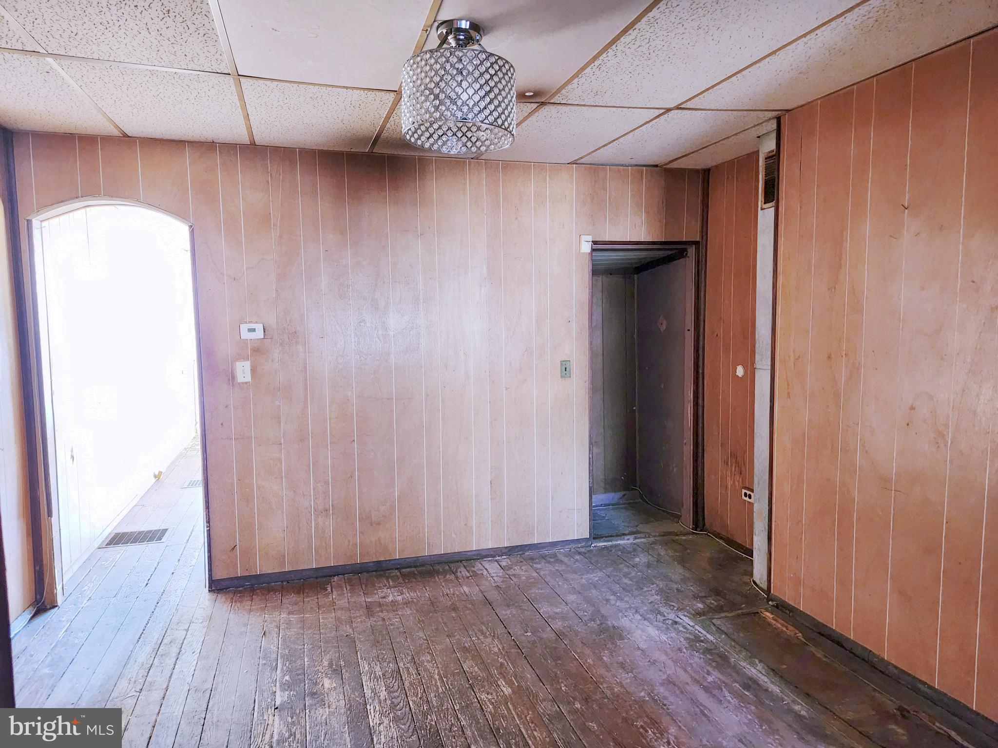 1623 Rutland Avenue Baltimore, MD 21213 - Photo 7 of 19 Dining Room