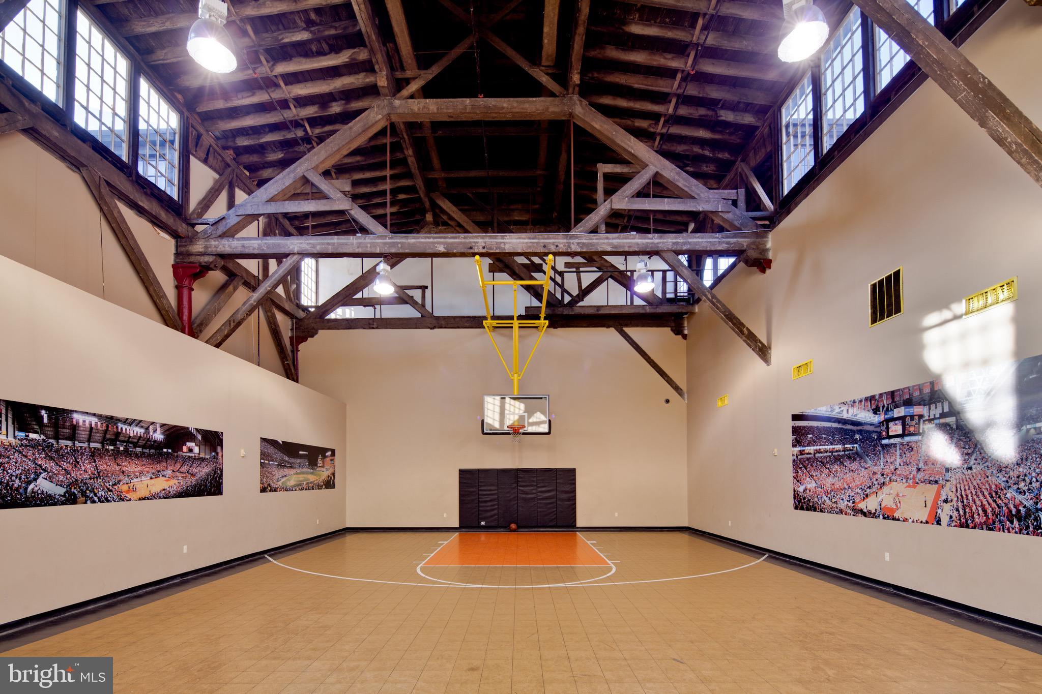 101 Wells Baltimore Md 21230, Unit 1BR Baltimore, MD 21230 - Photo 11 of 46 a view of an indoor garage