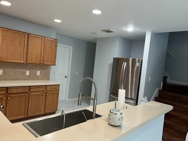 $2,550 | 5702 La Crema, Missouri City, TX 77459