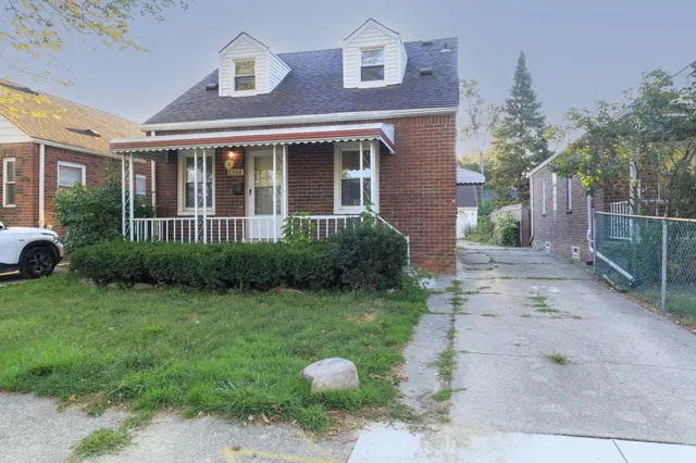 $1,375 | 6506 Memorial Avenue, Detroit, MI 48228