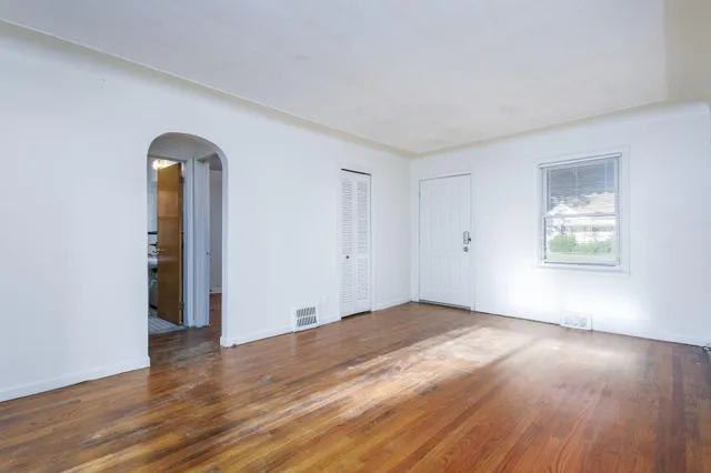 $1,375 | 6506 Memorial Avenue, Detroit, MI 48228