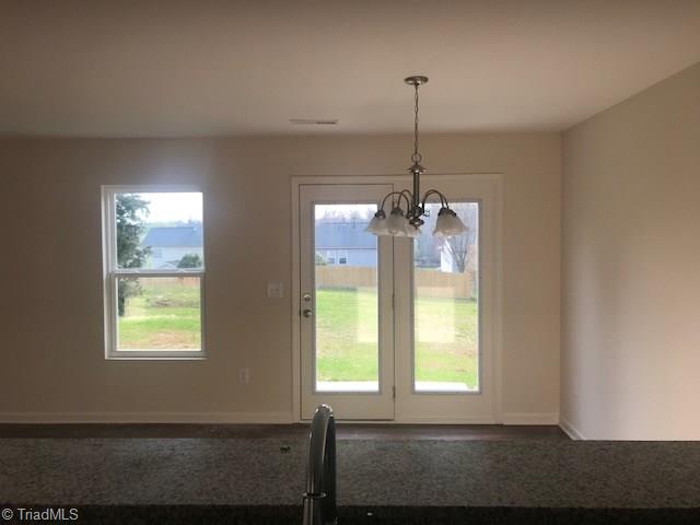 208 Robbins Road Winston-Salem, NC 27107 - Photo 5 of 15 Gallery Image 5