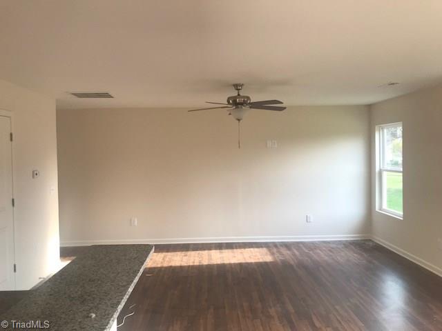 208 Robbins Road Winston-Salem, NC 27107 - Photo 6 of 15 Gallery Image 6