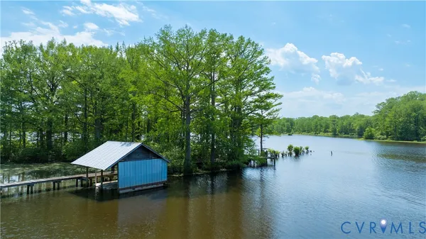 $865,000 | 2221 South Landing Road, Providence Forge, VA 23140