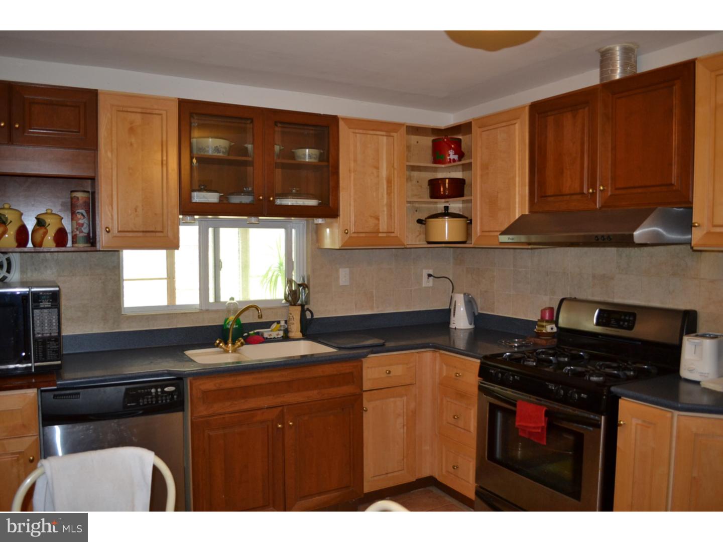 1840 Old Welsh Road Abington, PA 19001 - Photo 8 of 18 Kitchen