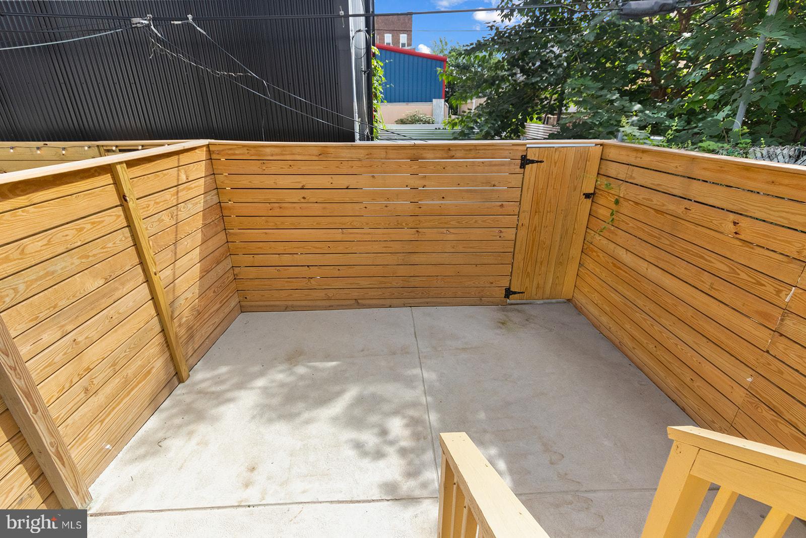 1113 South 23rd Street Philadelphia, PA 19146 - Photo 13 of 40 Great yard off kitchen