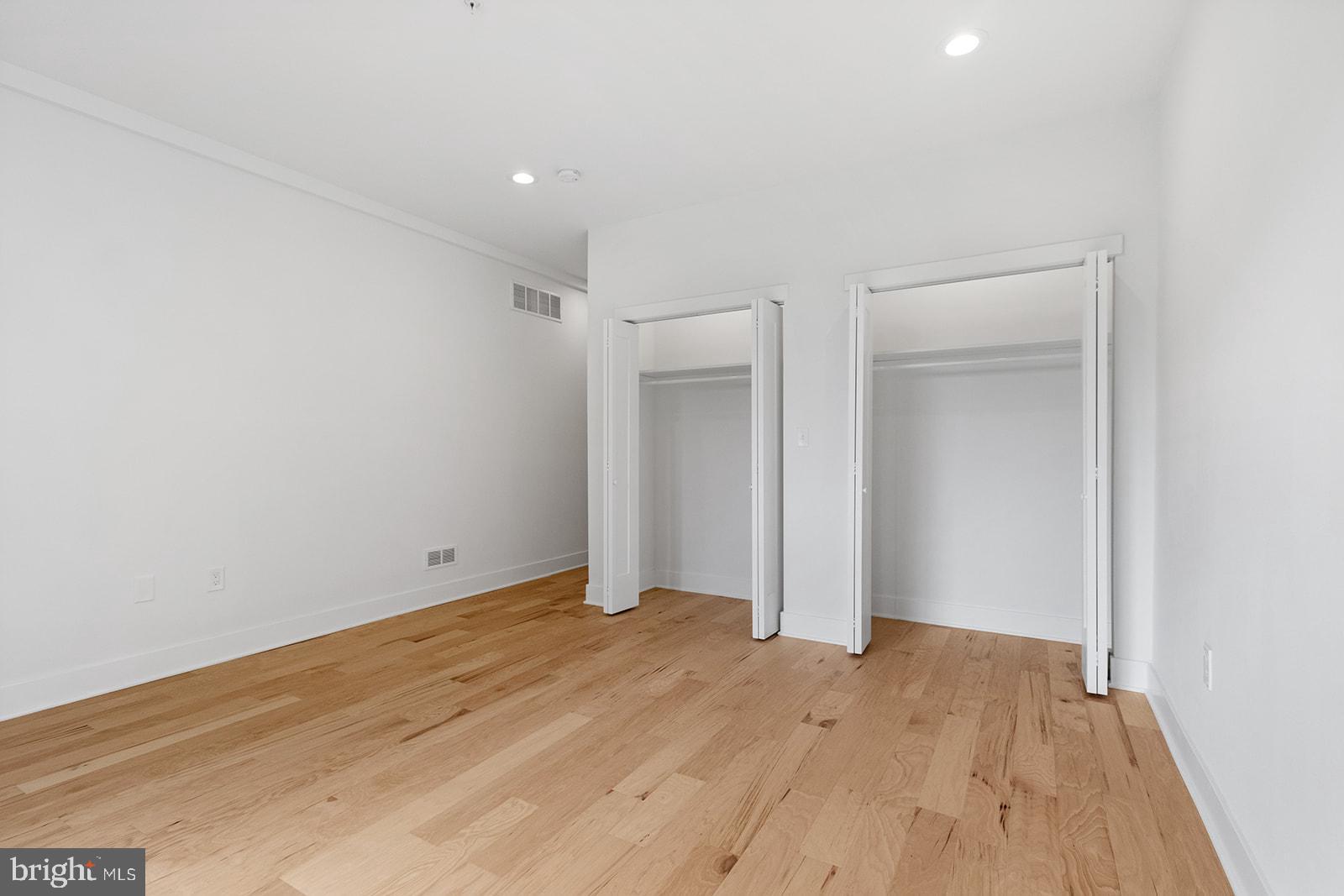 1113 South 23rd Street Philadelphia, PA 19146 - Photo 26 of 40 Large 2nd bedroom