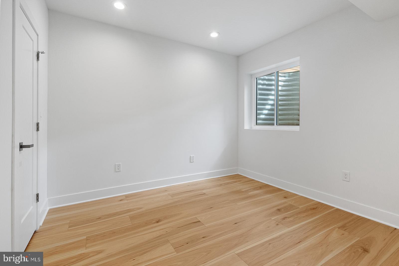 1113 South 23rd Street Philadelphia, PA 19146 - Photo 33 of 40 Basement Bedroom