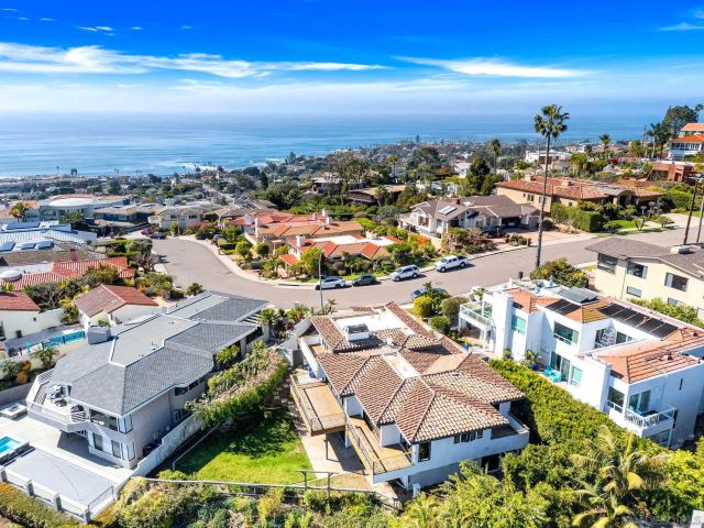 $4,550,000 | 5791 La Jolla Corona Drive, La Jolla, CA 92037