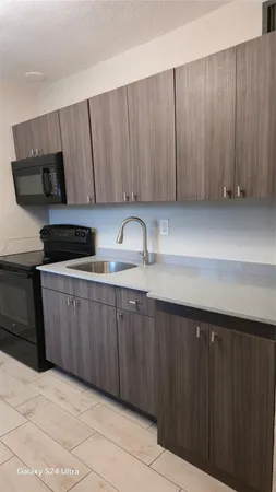 $1,900 | 360 Northwest 8th Street, Unit 8, Pompano Beach, FL 33060