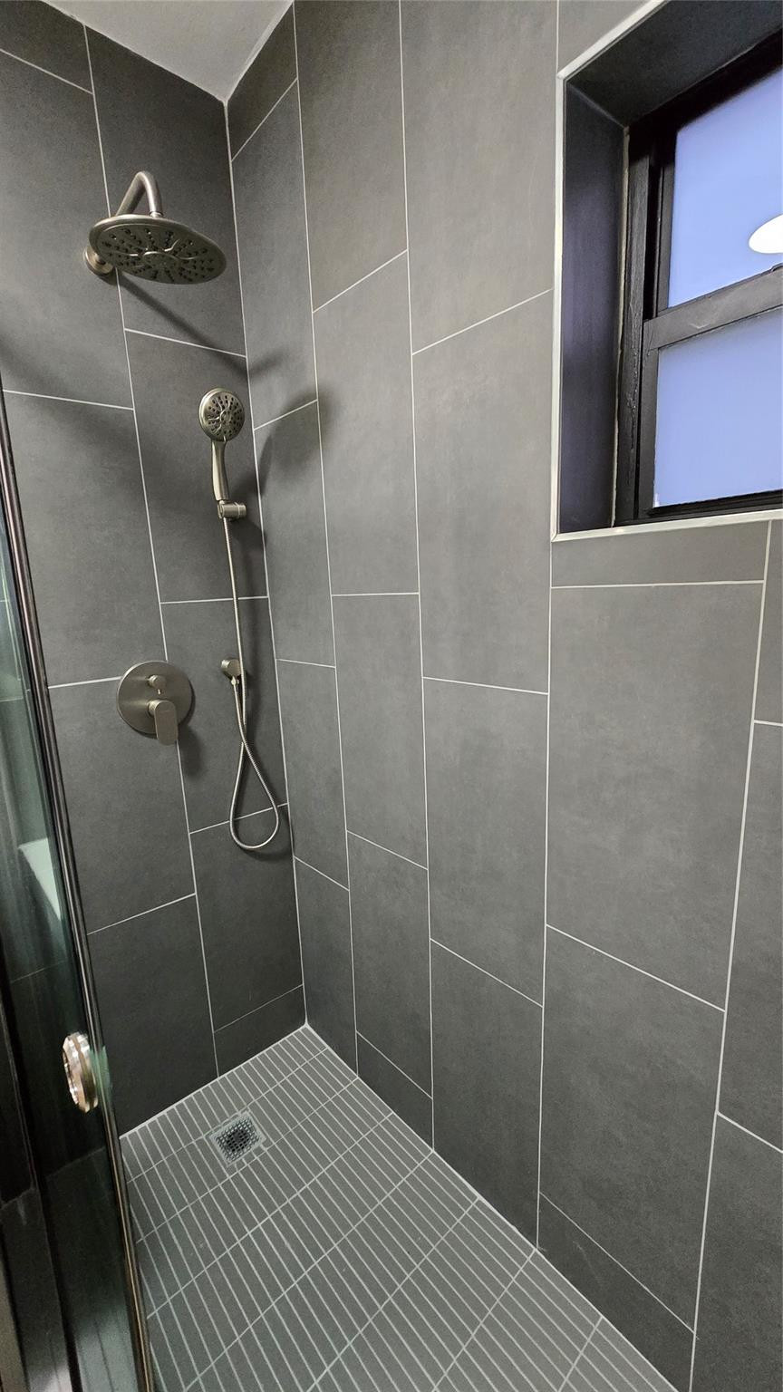 360 Northwest 8th Street, Unit 8 Pompano Beach, FL 33060 - Photo 6 of 14 Photo 6