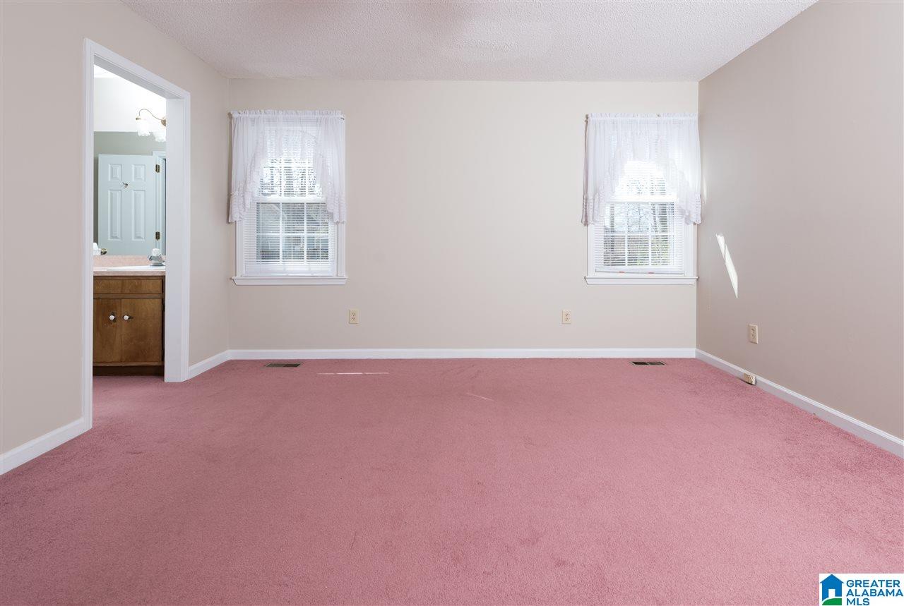 1300 Elm Circle Alabaster, AL 35007 - Photo 13 of 34