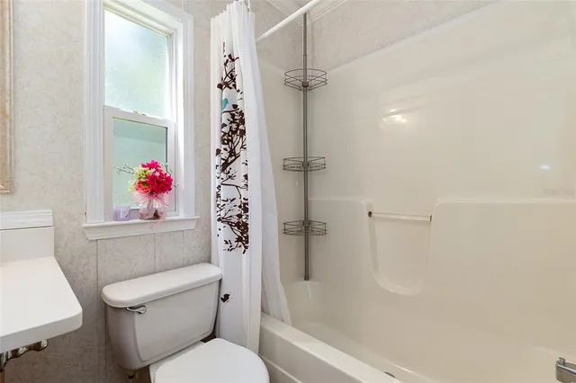 $254,900 | 14234 Northeast 53rd Court Road, Citra, FL 32113