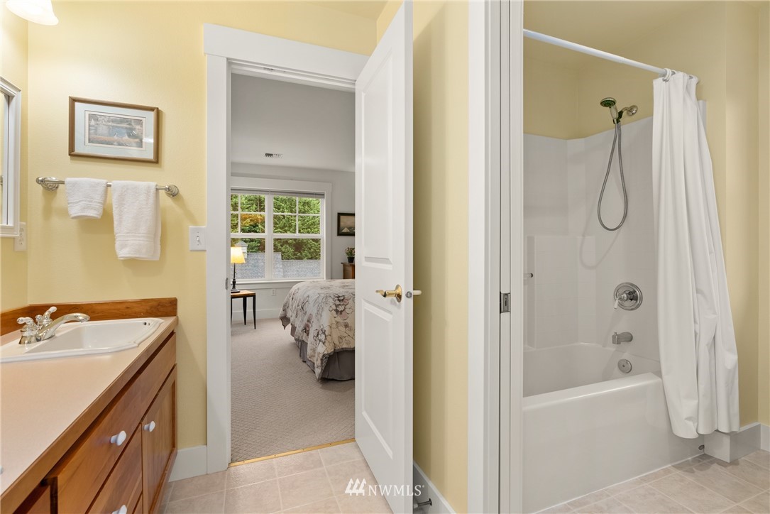 5316 Lemon Road Northeast Olympia, WA 98506 - Photo 22 of 40 Gallery Image 22