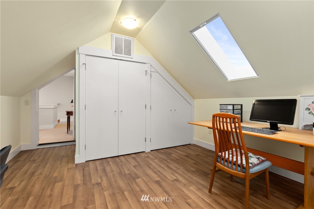 5316 Lemon Road Northeast Olympia, WA 98506 - Photo 26 of 40 Gallery Image 26