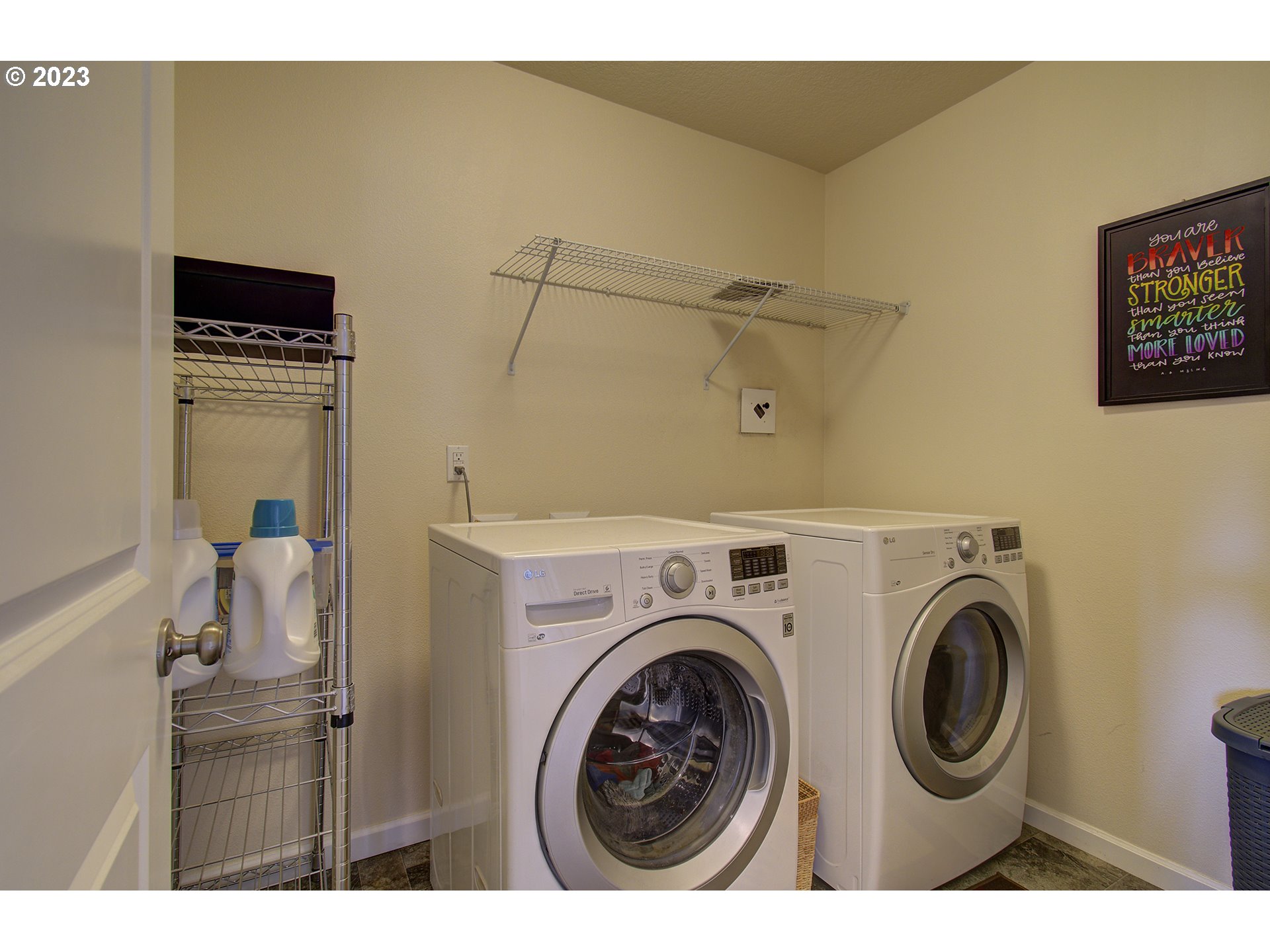 2726 South Red Tail Loop Ridgefield, WA 98642 - Photo 24 of 39 a utility room with dryer and washer