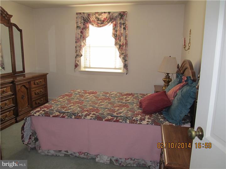 529 Broadview Road Upper Darby, PA 19082 - Photo 14 of 19 Bedroom 2