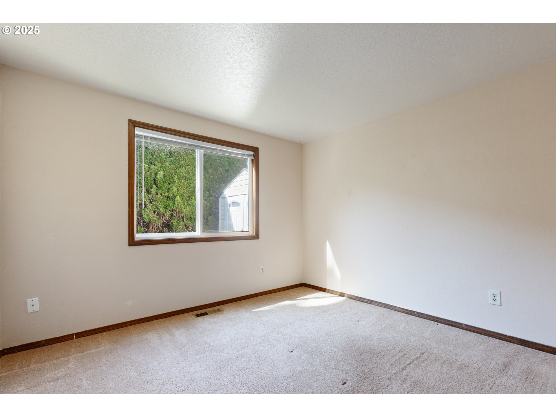 1660 Southwest 4th Street Gresham, OR 97080 - Photo 12 of 22