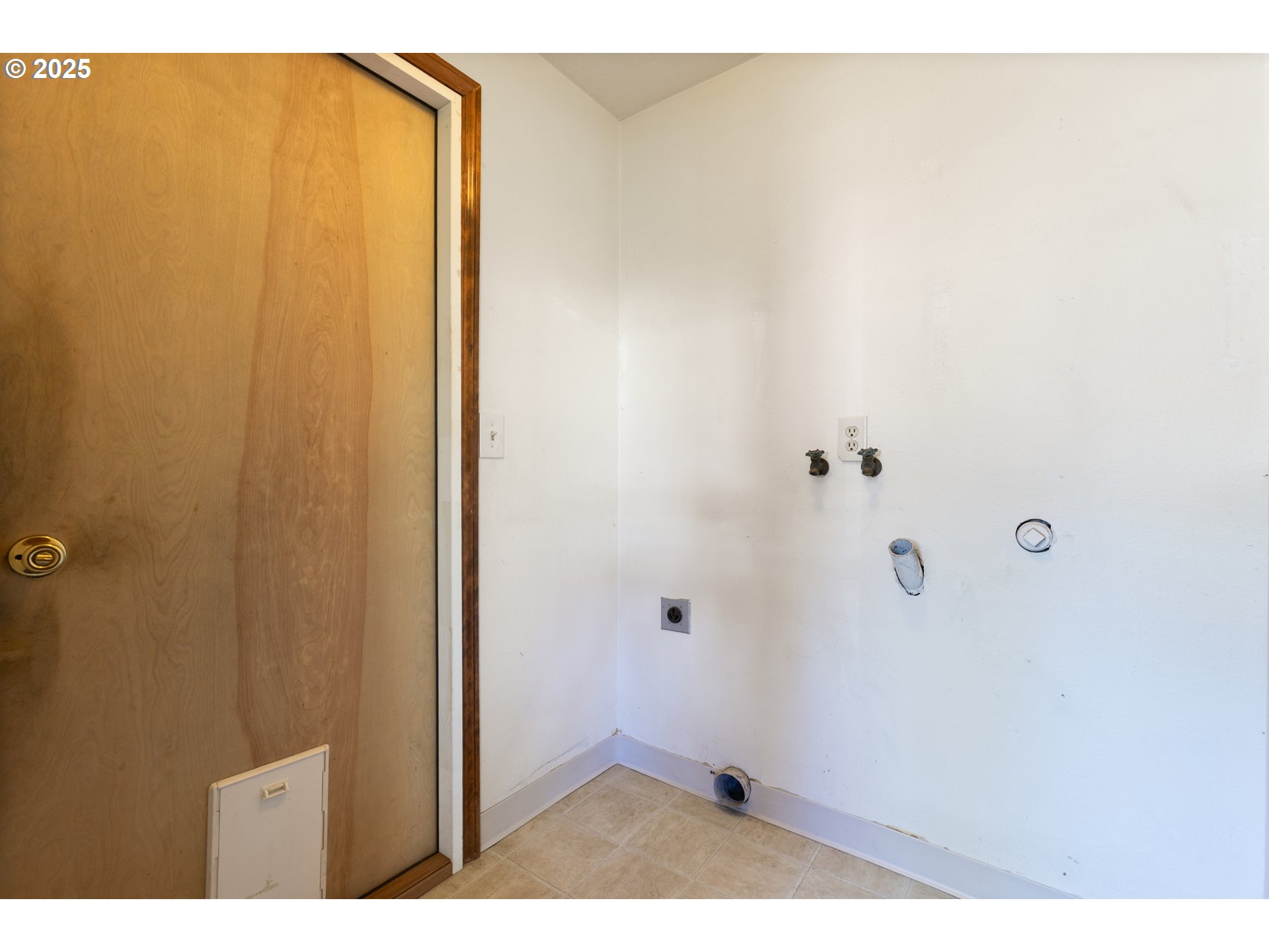 1660 Southwest 4th Street Gresham, OR 97080 - Photo 18 of 22