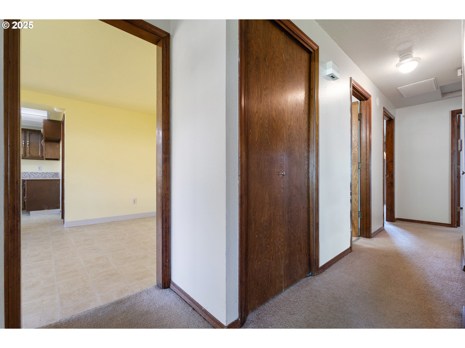 1660 Southwest 4th Street Gresham, OR 97080 - Photo 10 of 22