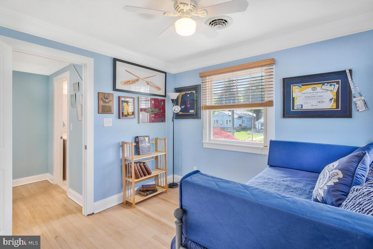 201 Edgewater Drive Edgewater, MD 21037 - Photo 23 of 49 a living room with furniture and a window