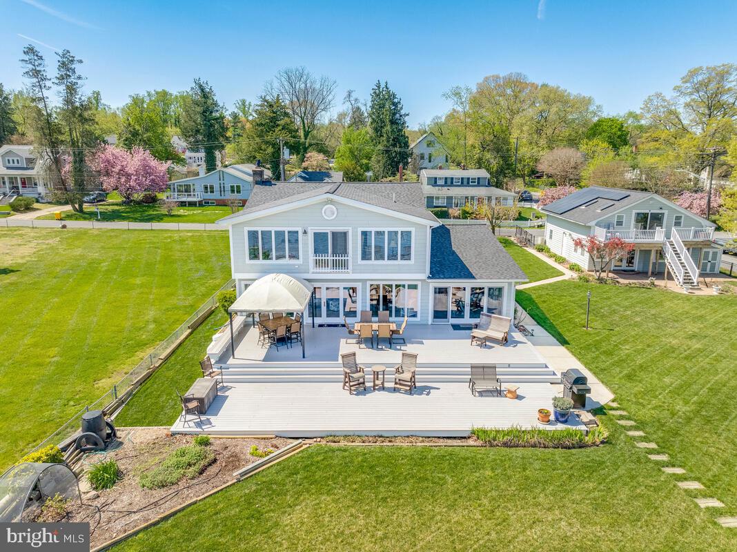 201 Edgewater Drive Edgewater, MD 21037 - Photo 35 of 49 an aerial view of a house with swimming pool garden and patio