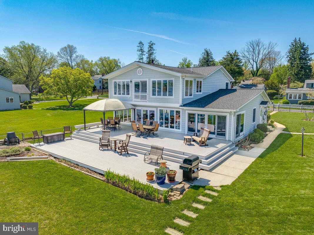 201 Edgewater Drive Edgewater, MD 21037 - Photo 4 of 49 a view of a house with swimming pool and porch