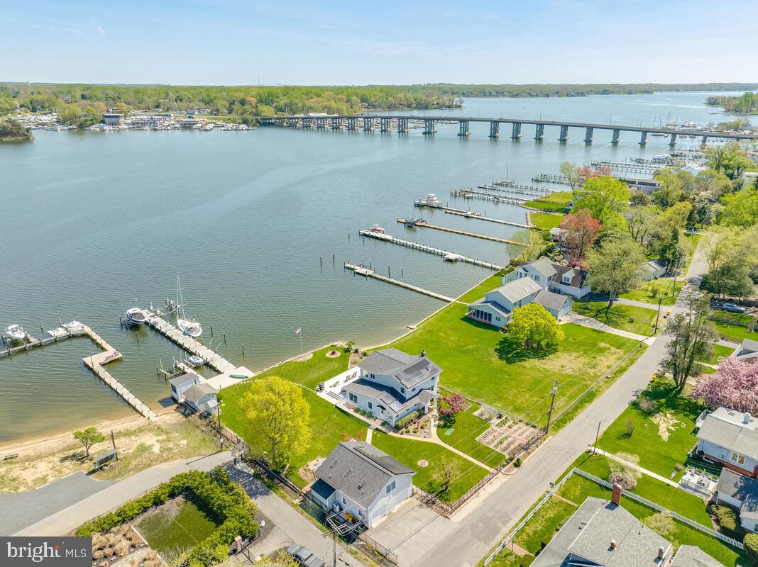 201 Edgewater Drive Edgewater, MD 21037 - Photo 49 of 49 a view of a balcony with chairs