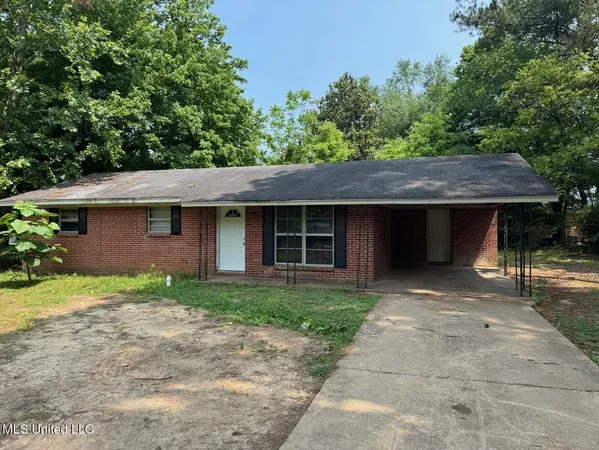 $80,000 | 165 Greenbriar Circle, Holly Springs, MS 38635