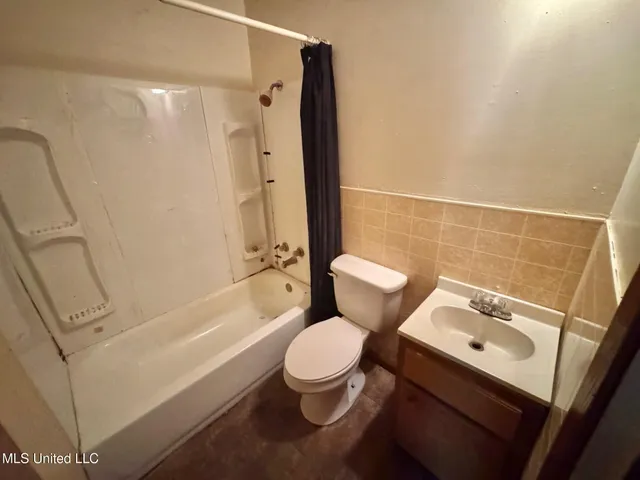 $80,000 | 165 Greenbriar Circle, Holly Springs, MS 38635