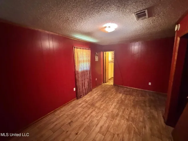 $80,000 | 165 Greenbriar Circle, Holly Springs, MS 38635