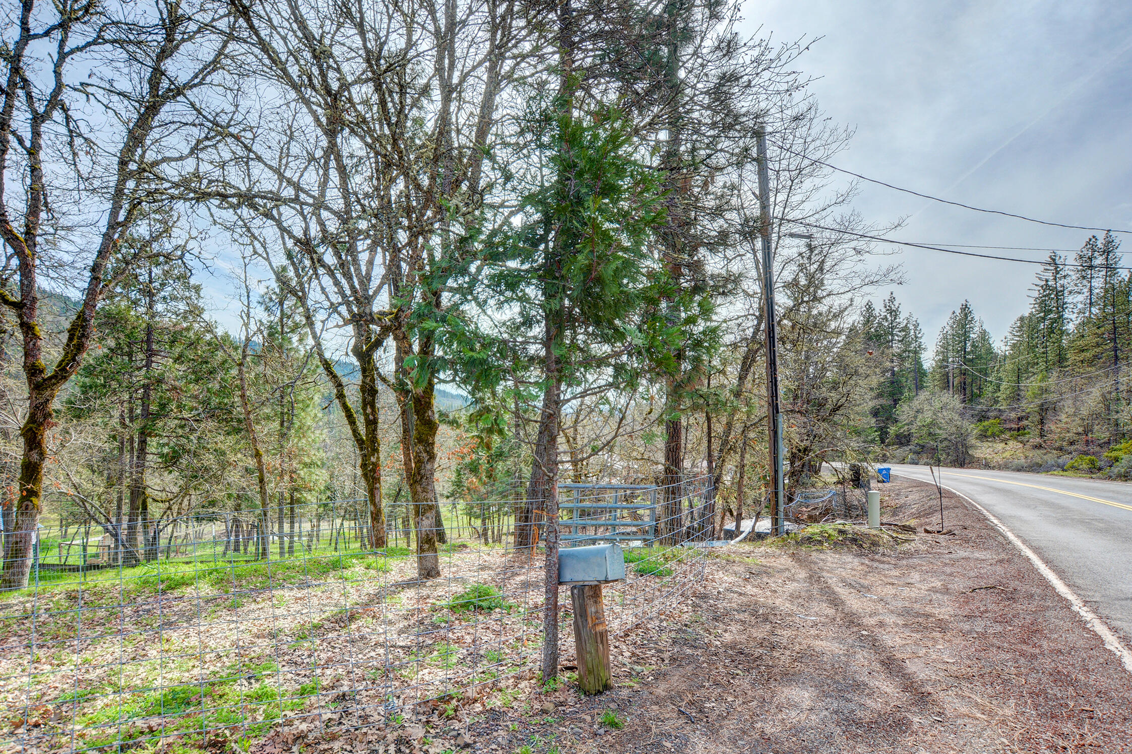 5492 Highway 227 Trail, OR 97541 - Photo 52 of 57