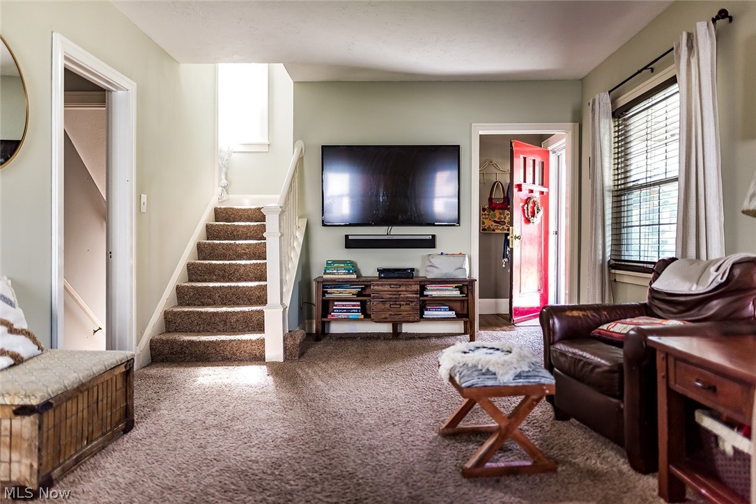 16619 West Park Road Cleveland, OH 44111 - Photo 6 of 35 Gallery Image 6