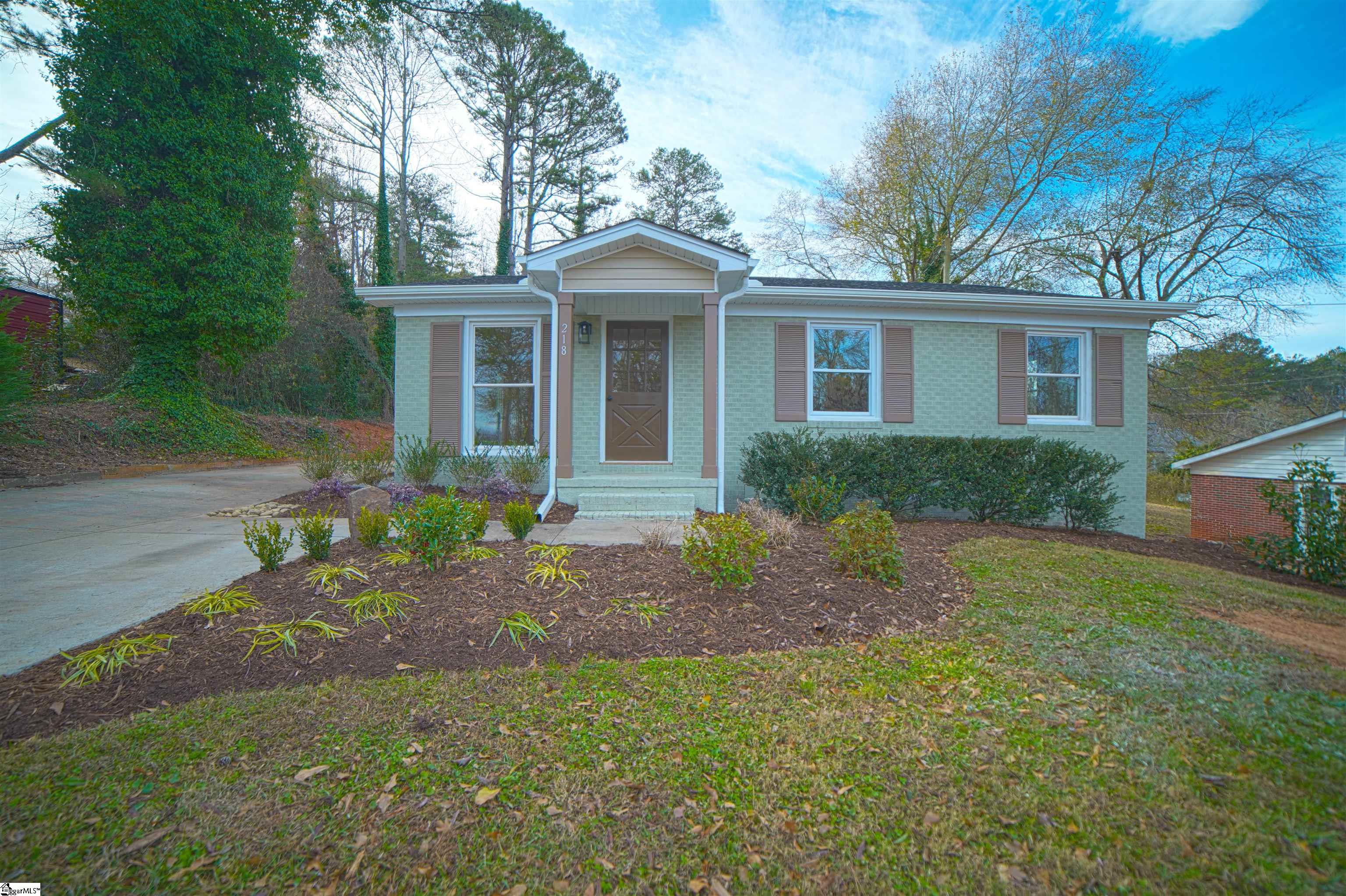 218 Thomas Heights Circle Seneca, SC 29678 - Photo 1 of 29
