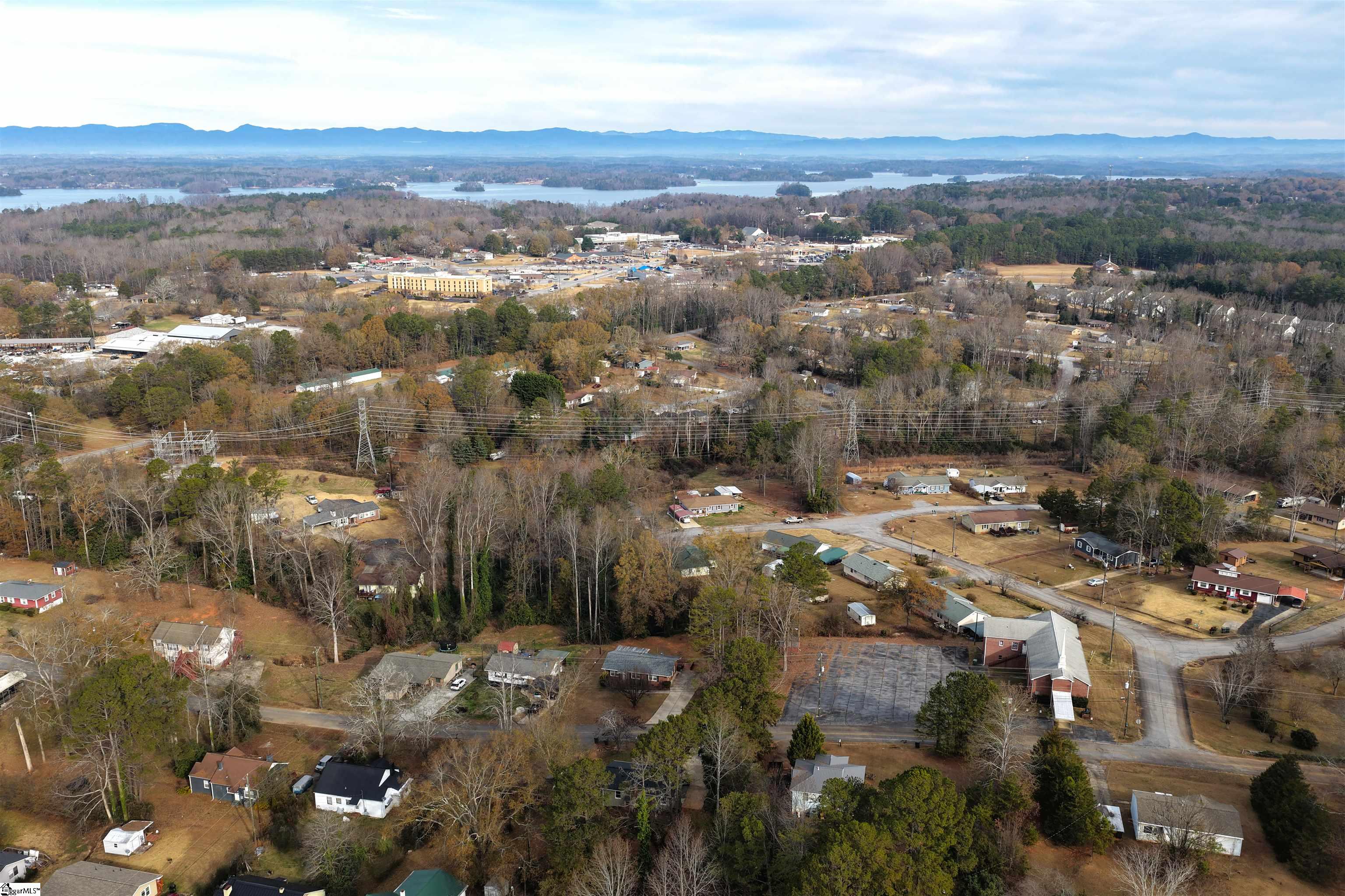 218 Thomas Heights Circle Seneca, SC 29678 - Photo 7 of 29
