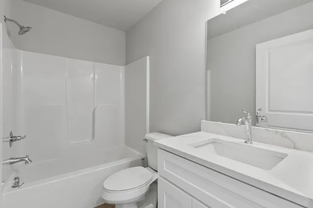 $279,900 | 31649 Augusta Drive, Unit 67, Romulus, MI 48174