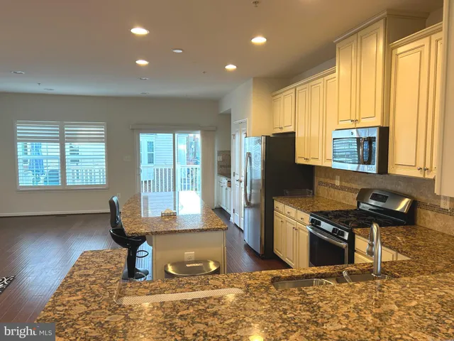 $3,500 | 13312 Waterford Hills Boulevard, Germantown, MD 20874