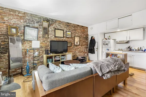 $1,175 | 515 South 6th Street, Unit 3R, Philadelphia, PA 19147