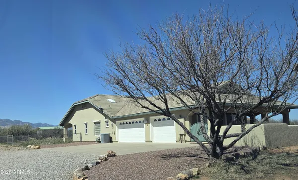 $645,000 | 8448 South Rio Santiago, Hereford, AZ 85615