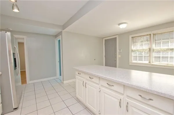 $2,300 | 1398 Woodmont Lane Northwest, Atlanta, GA 30318
