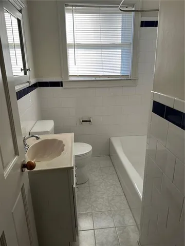 $2,400 | 1398 Woodmont Lane Northwest, Atlanta, GA 30318