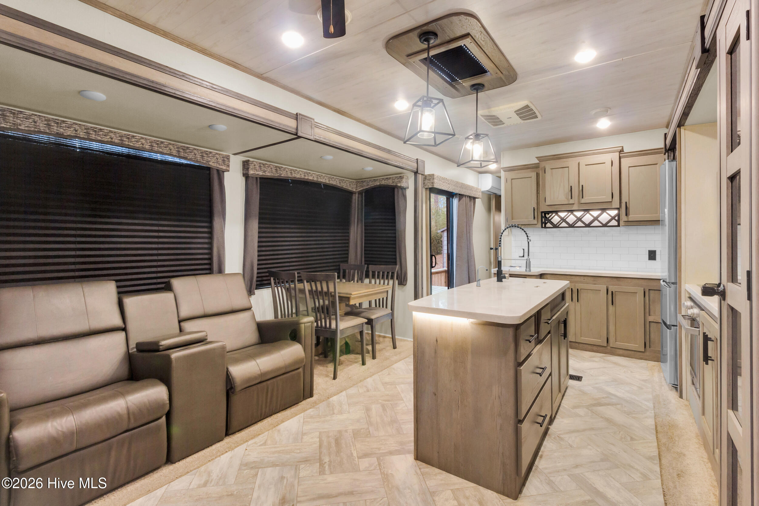 1872 Lynchs Beach Loop Road Bayboro, NC 28515 - Photo 3 of 31 5_27