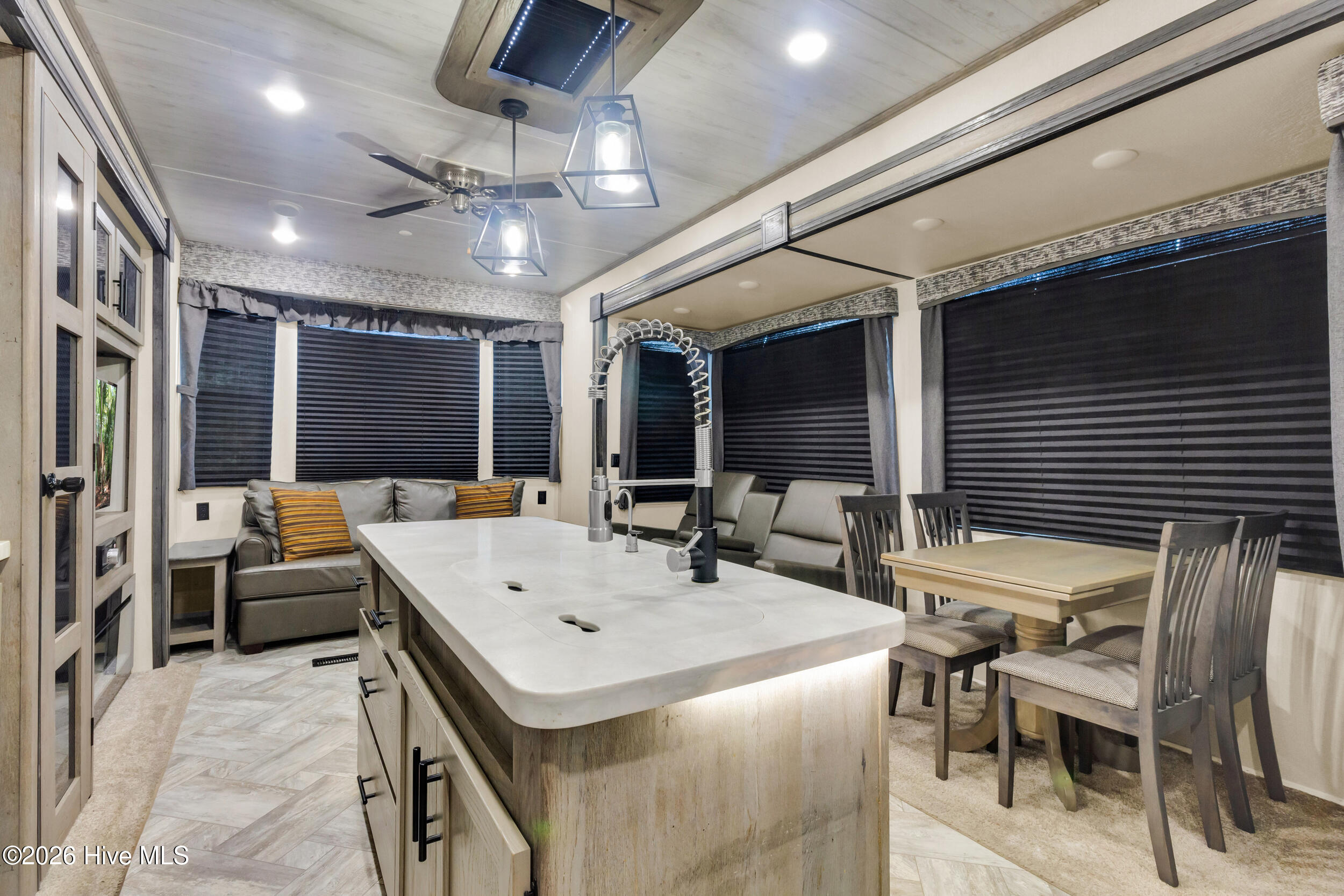 1872 Lynchs Beach Loop Road Bayboro, NC 28515 - Photo 9 of 31 3_25