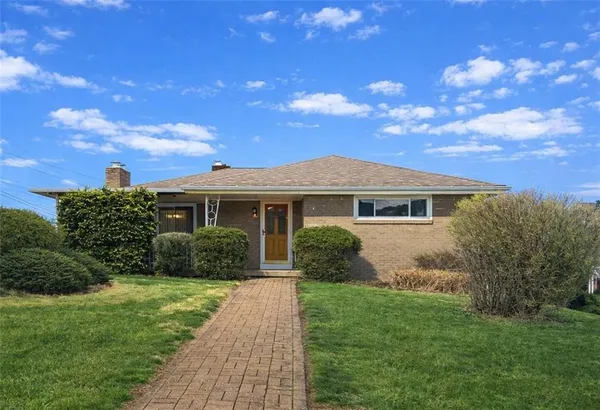 $259,900 | 201 Highland Drive, Elizabeth, PA 15037