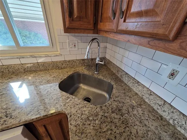 $259,900 | 201 Highland Drive, Elizabeth, PA 15037