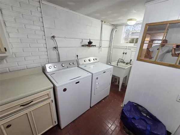 $259,900 | 201 Highland Drive, Elizabeth, PA 15037