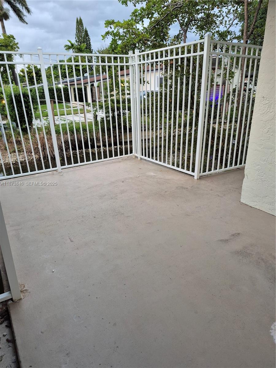 216 Southwest 9th Street, Unit 2 Hallandale Beach, FL 33009 - Photo 16 of 19